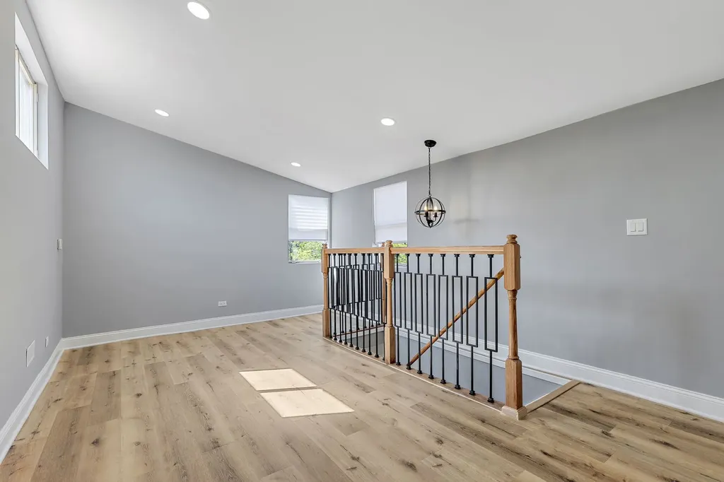 5068 West Congress Parkway Chicago IL 60644