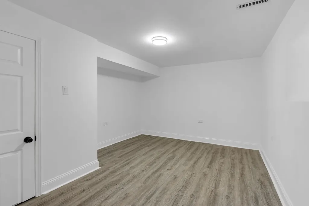 5068 West Congress Parkway Chicago IL 60644