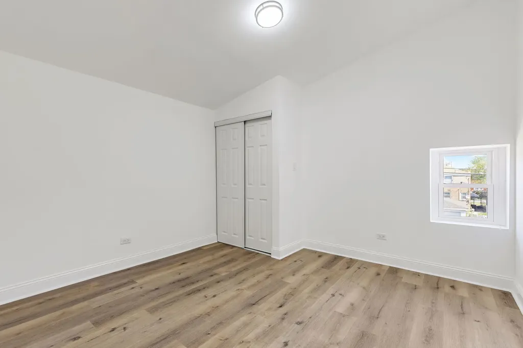 5068 West Congress Parkway Chicago IL 60644