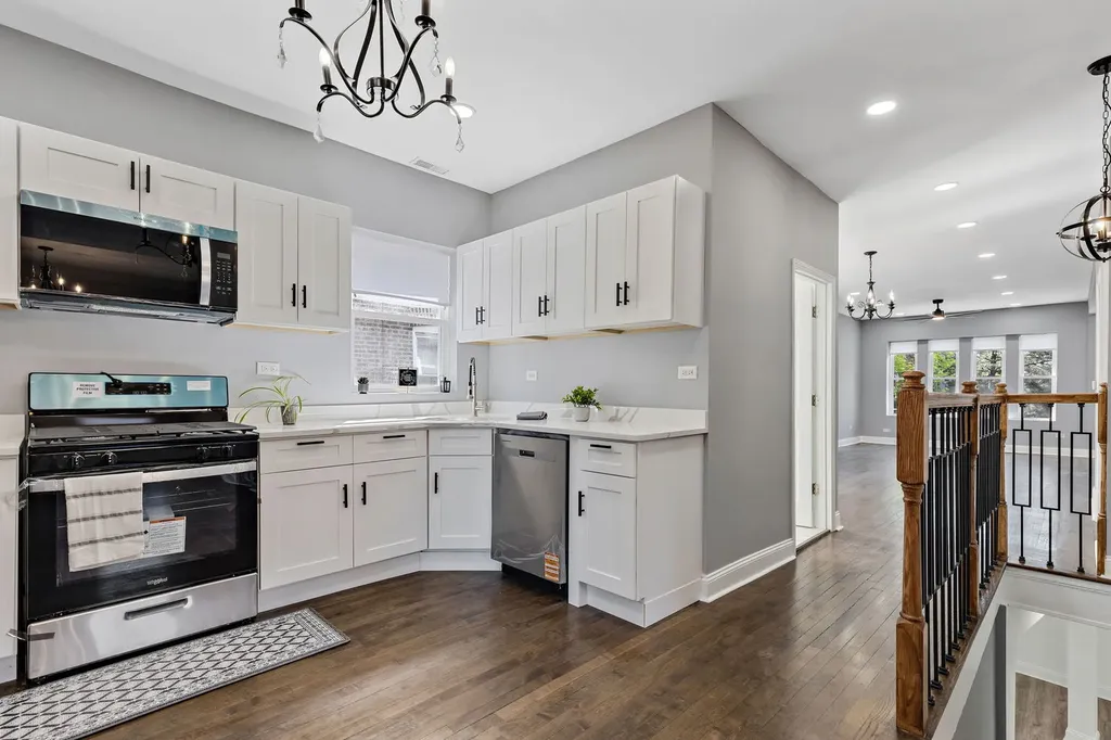 5068 West Congress Parkway Chicago IL 60644