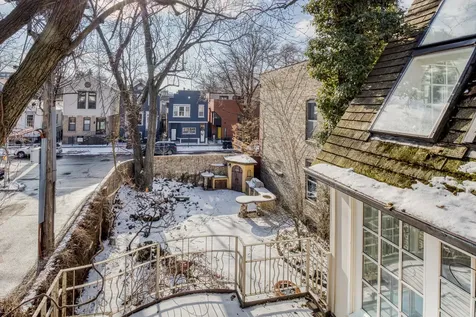 1706 North Fern Court Chicago IL 60614