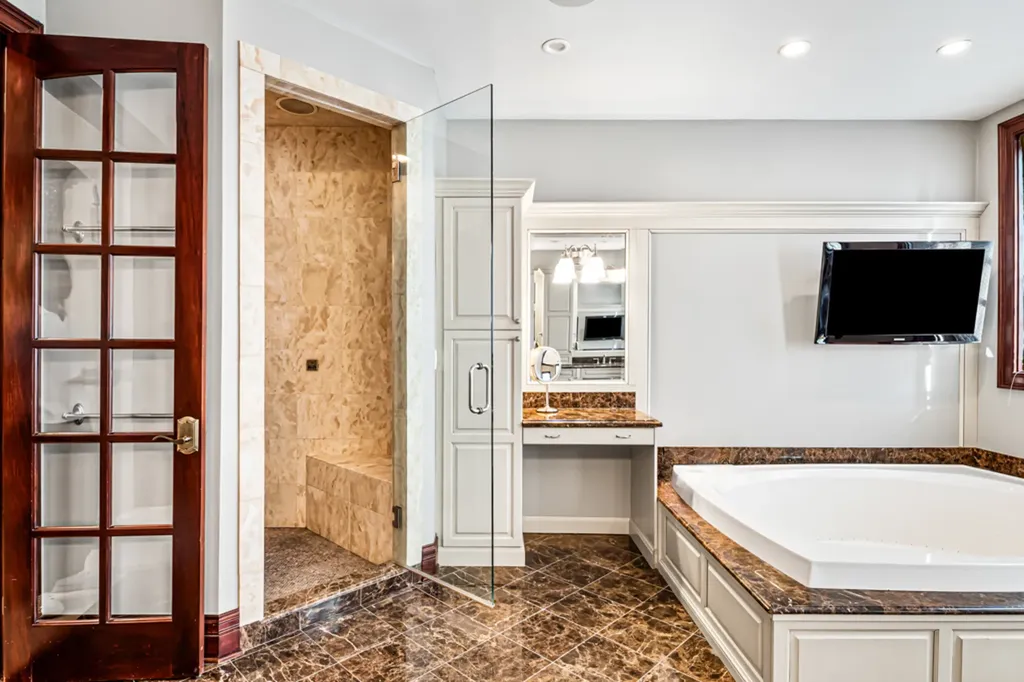 1220 North Damen Avenue Chicago IL 60622