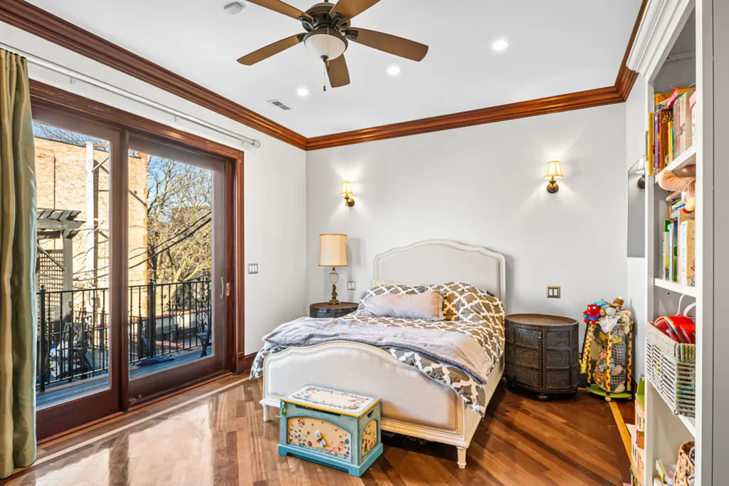 1220 North Damen Avenue Chicago IL 60622