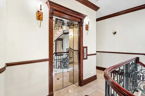 1220 North Damen Avenue Chicago IL 60622