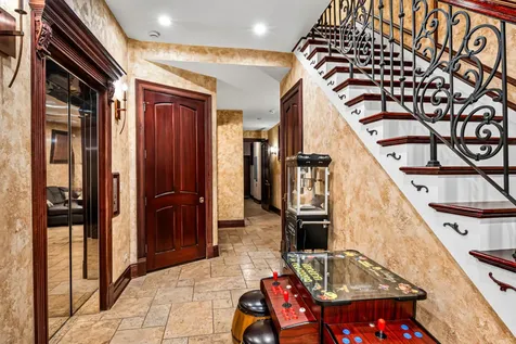 1220 North Damen Avenue Chicago IL 60622