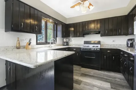 3321 East Reichert Drive Crete IL 60417