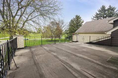 3321 East Reichert Drive Crete IL 60417