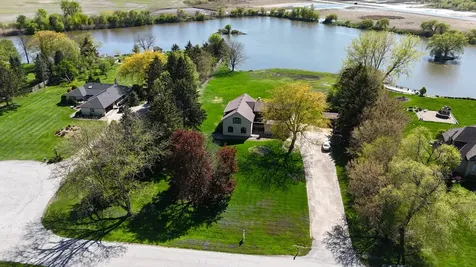 3321 East Reichert Drive Crete IL 60417