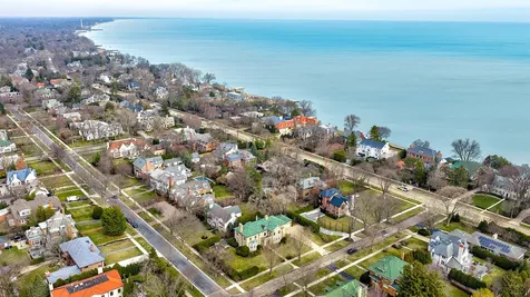 123 Oxford Road Kenilworth IL 60043