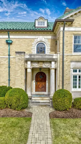 123 Oxford Road Kenilworth IL 60043