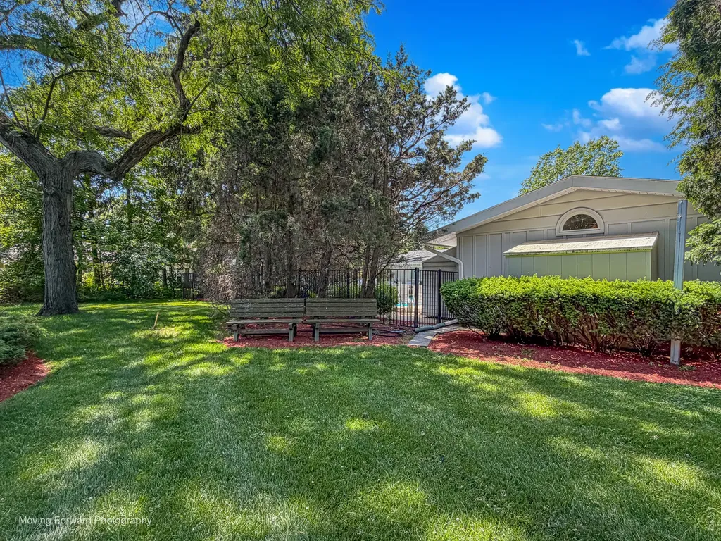 6363 South Keokuk Road Indian Head Park IL 60525