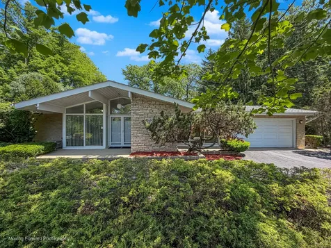 6363 South Keokuk Road Indian Head Park IL 60525