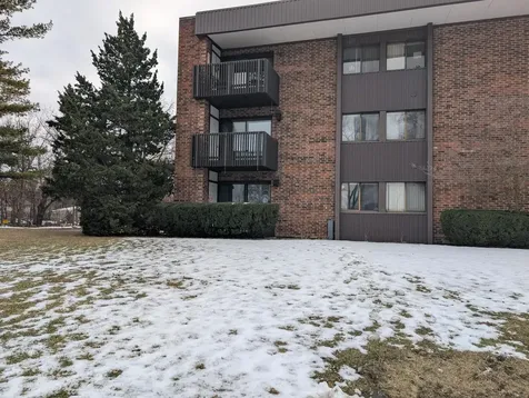 1424 Woodbridge Road Joliet IL 60436