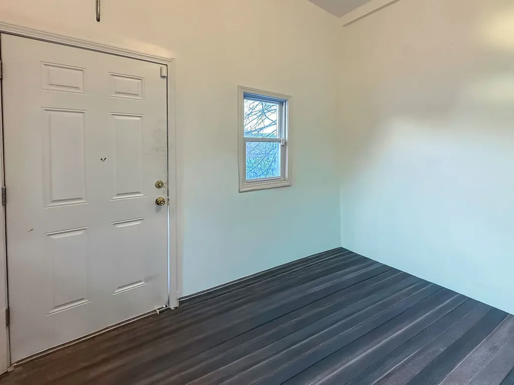 7214 South Saint Lawrence Avenue Chicago IL 60619