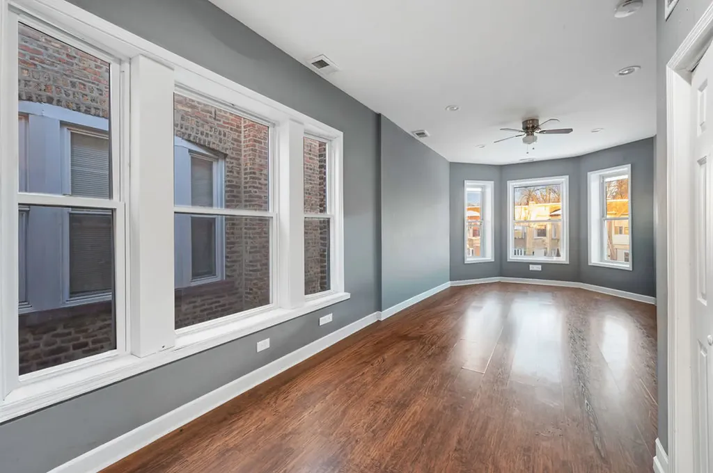 7214 South Saint Lawrence Avenue Chicago IL 60619