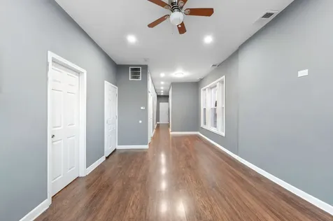 7214 South Saint Lawrence Avenue Chicago IL 60619