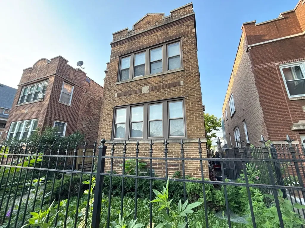 4319 West Potomac Avenue Chicago IL 60651
