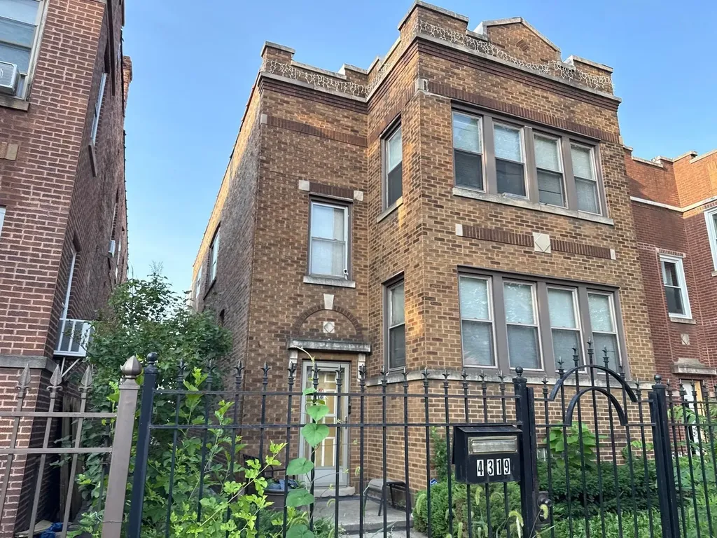 4319 West Potomac Avenue Chicago IL 60651