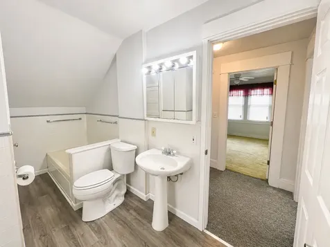 2241 26TH Street Rock Island IL 61201