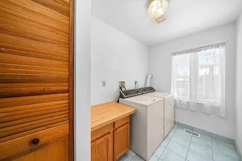 421 E Church Street Sandwich IL 60548