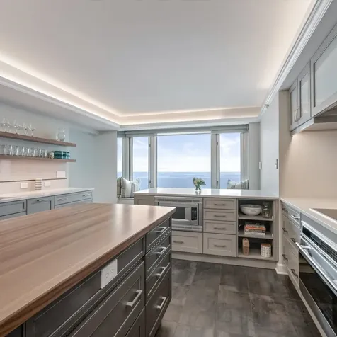 132 East Delaware Place Chicago IL 60611