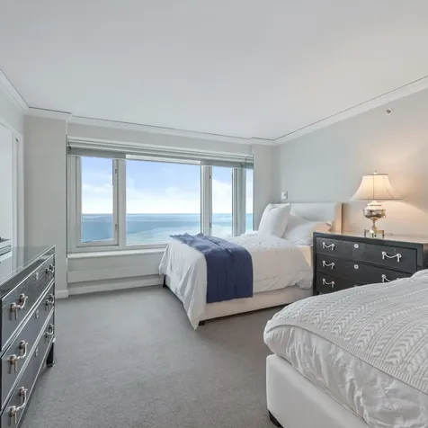 132 East Delaware Place Chicago IL 60611