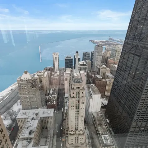 132 East Delaware Place Chicago IL 60611