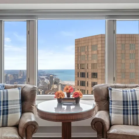 132 East Delaware Place Chicago IL 60611