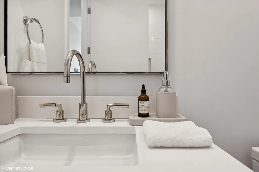 403 North Wabash Avenue Chicago IL 60611