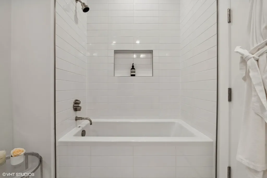 403 North Wabash Avenue Chicago IL 60611