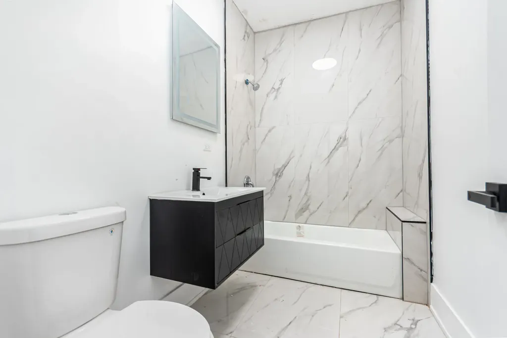 6336 South Eberhart Avenue Chicago IL 60637