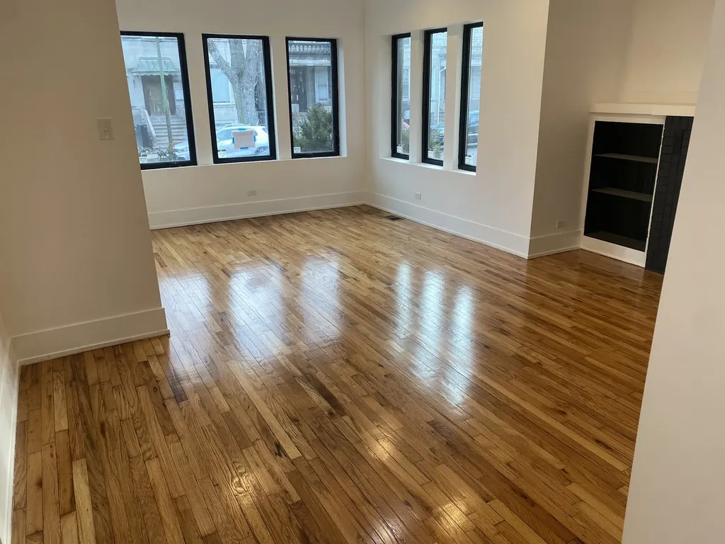 6336 South Eberhart Avenue Chicago IL 60637