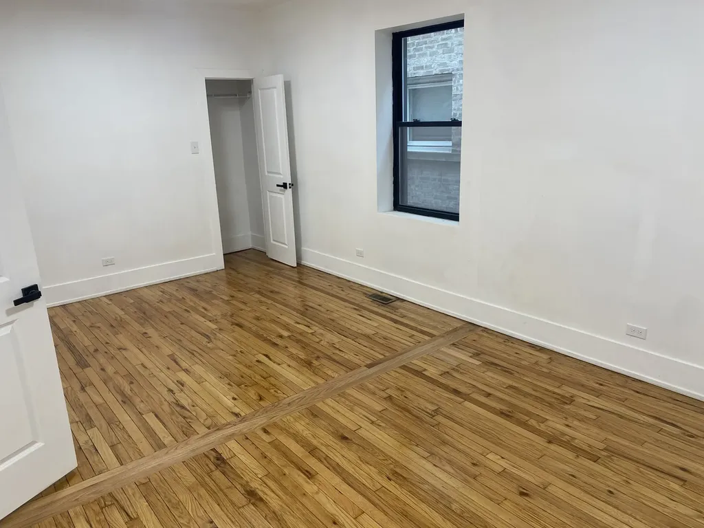 6336 South Eberhart Avenue Chicago IL 60637