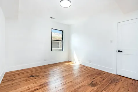 6336 South Eberhart Avenue Chicago IL 60637