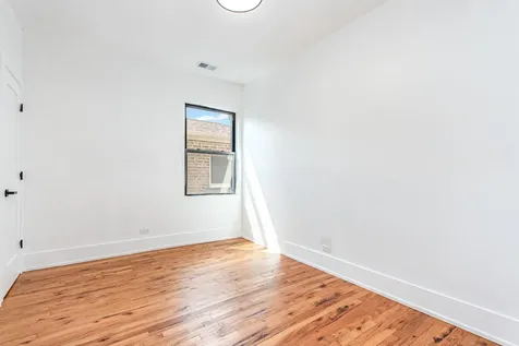 6336 South Eberhart Avenue Chicago IL 60637