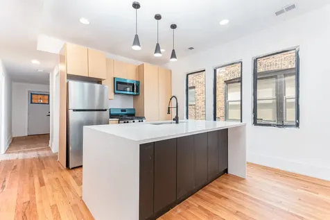 6336 South Eberhart Avenue Chicago IL 60637