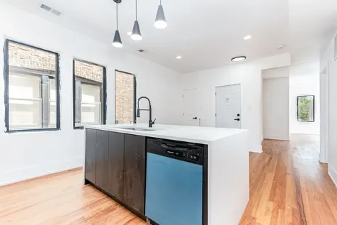 6336 South Eberhart Avenue Chicago IL 60637