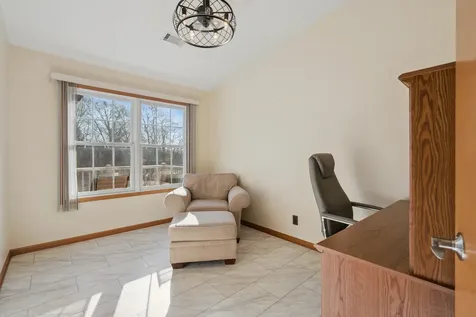 2997 3RD Street Moline IL 61265