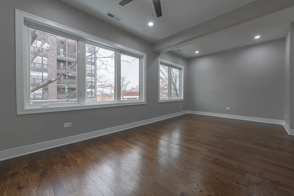 3044 West Irving Park Road Chicago IL 60618