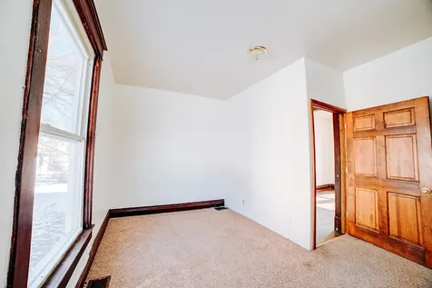 312 North 4th Street Watseka IL 60970