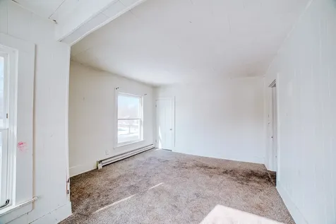 312 North 4th Street Watseka IL 60970