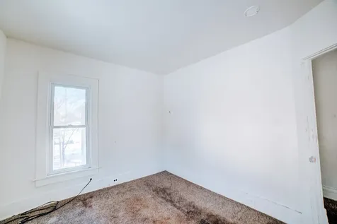 312 North 4th Street Watseka IL 60970