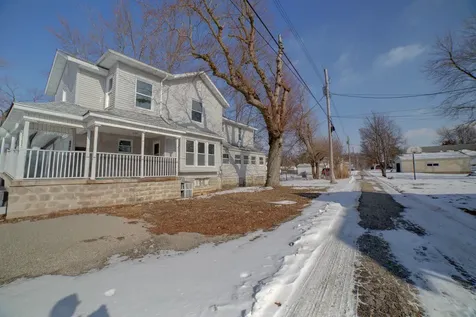 312 North 4th Street Watseka IL 60970