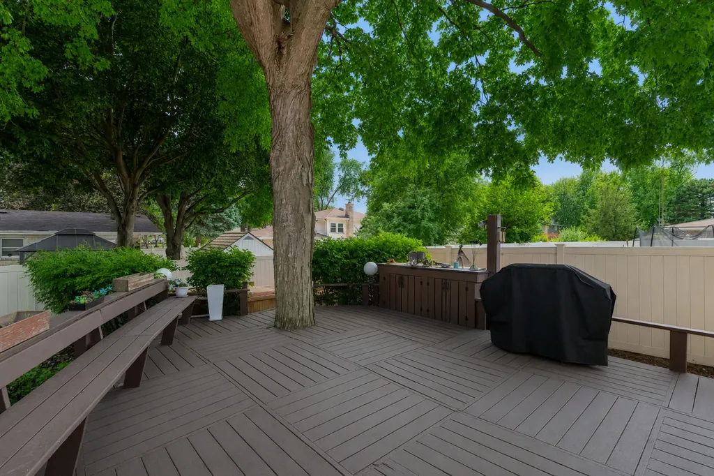 917 West Army Trail Boulevard Addison IL 60101