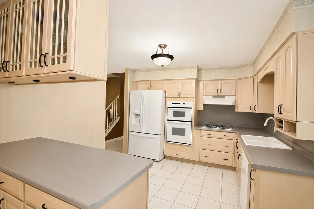 917 West Army Trail Boulevard Addison IL 60101