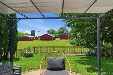 3114 Larrabee Drive Geneva IL 60134