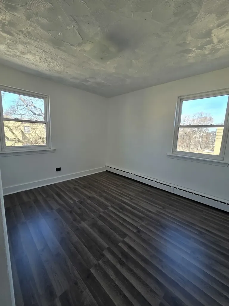 2044 East 72nd Place Chicago IL 60649