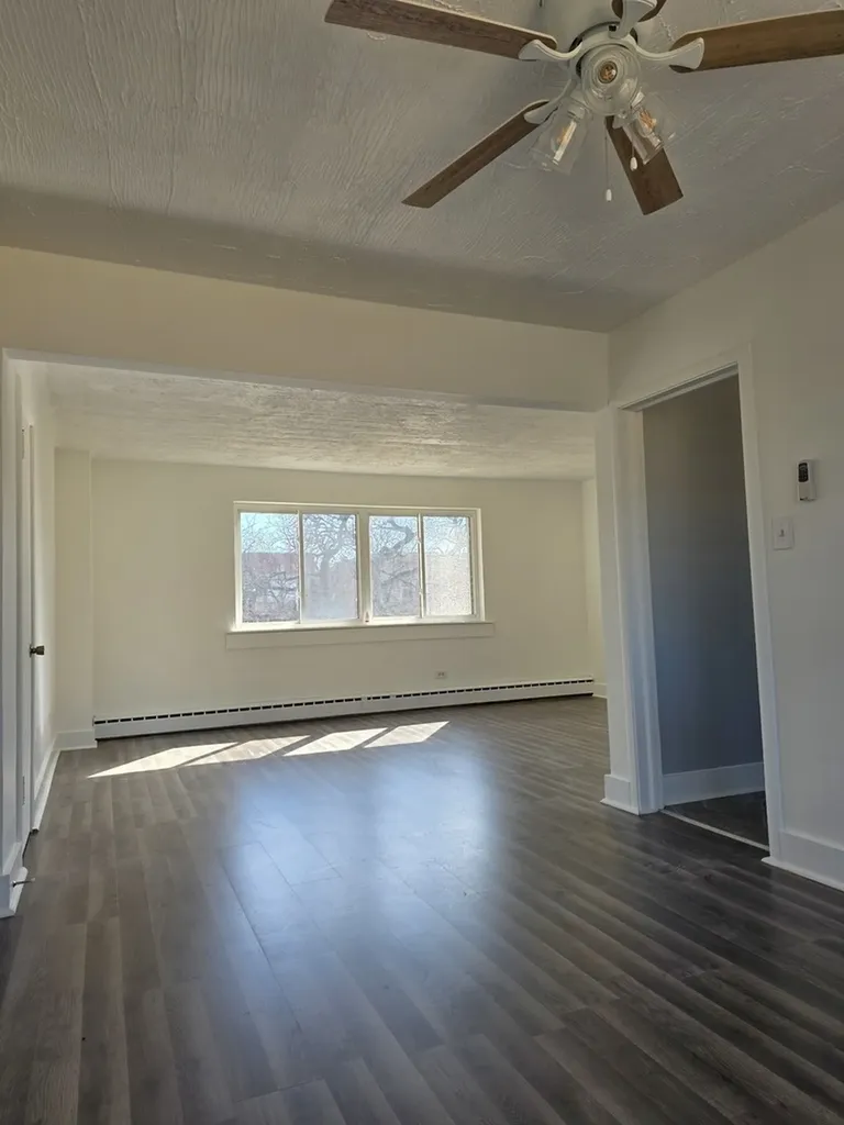 2044 East 72nd Place Chicago IL 60649