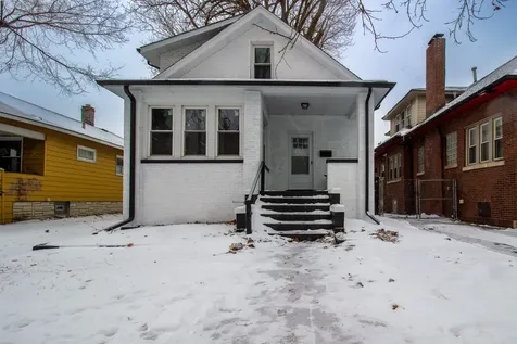 678 Douglas Avenue Calumet City IL 60409
