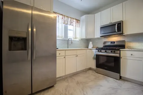 678 Douglas Avenue Calumet City IL 60409
